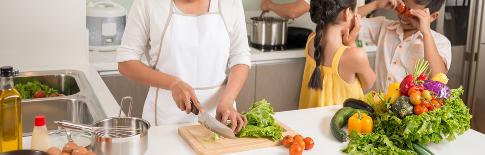 7 Trik Praktis Masak Menu untuk Keluarga di Rumah